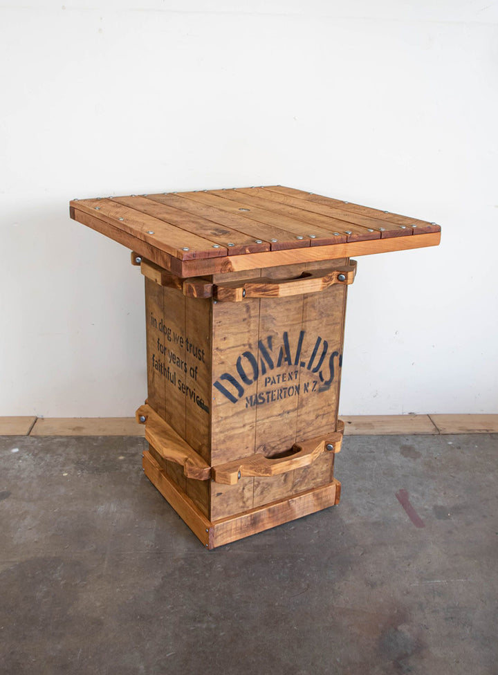 The Iconic Woolpress Leaner