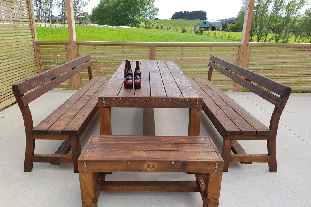 2m High Country outdoor setting with table and forms