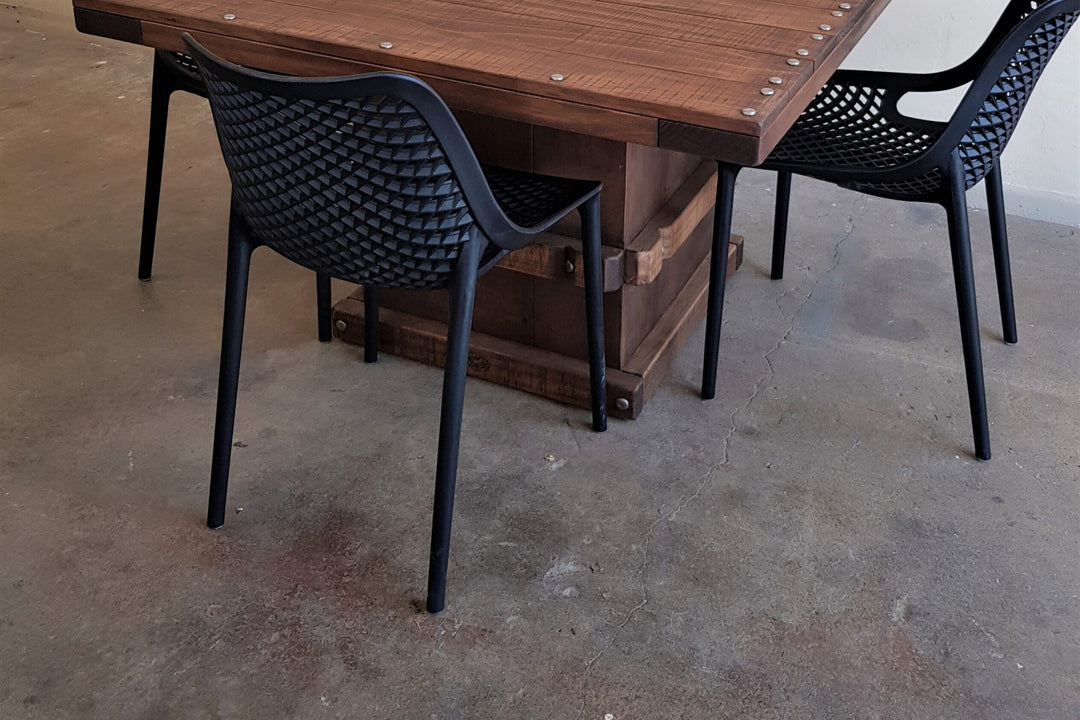 Square Woolpress outdoor table in Antique Brown
